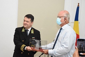 Seychelles National Museum of History receives scale model of legendary Russian cruiser “Varyag”